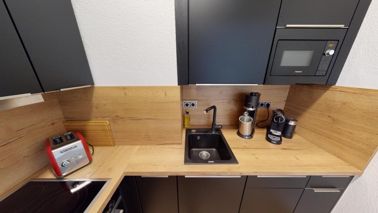 Sweethome - Zentral - Kueche & Parkplatz, Wifi Halle  Exterior photo