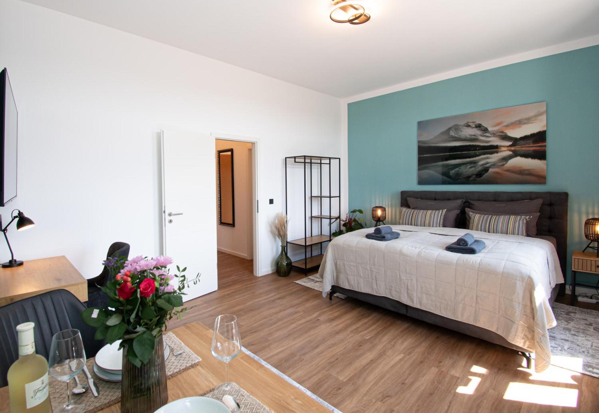 Sweethome - Zentral - Kueche & Parkplatz, Wifi Halle  Exterior photo